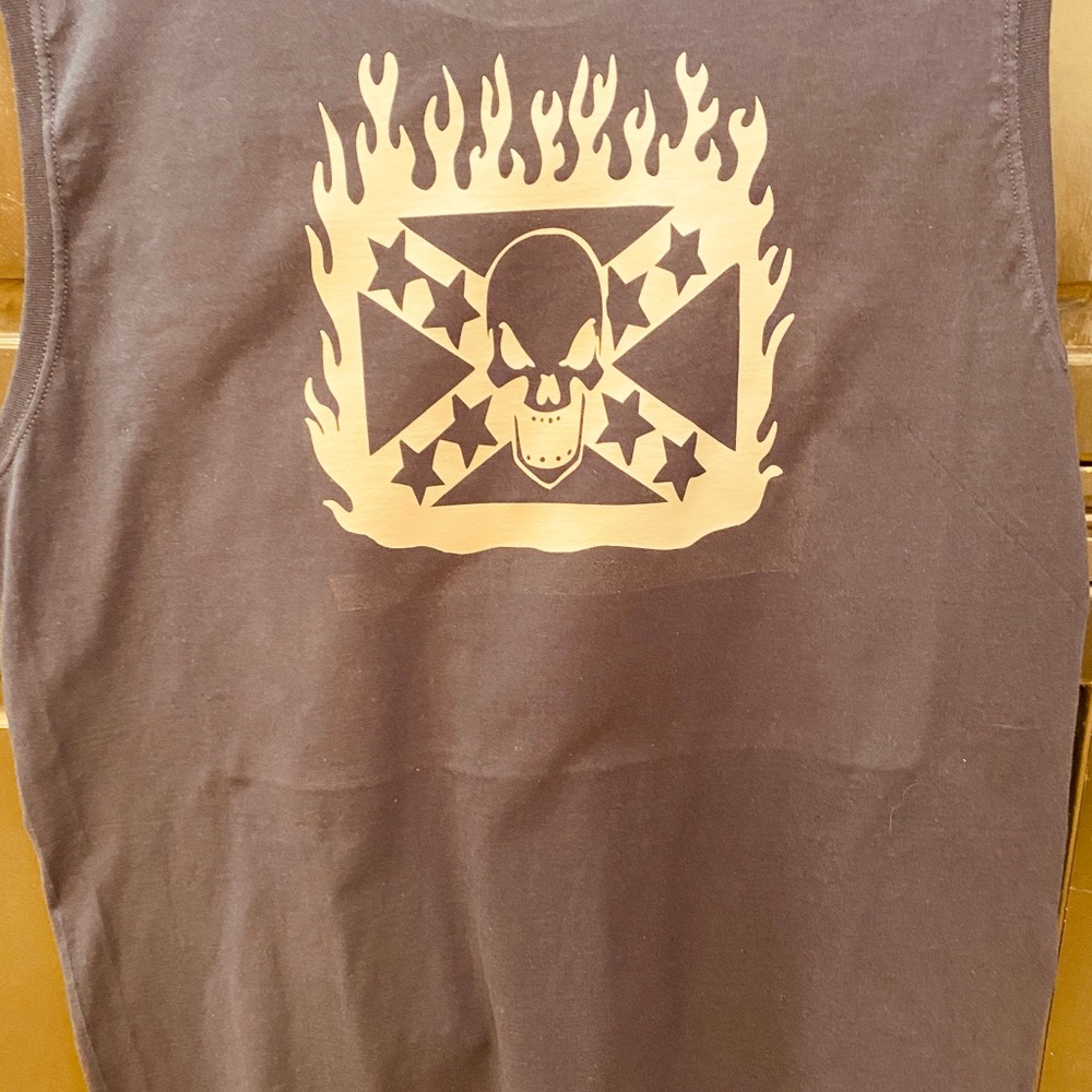 Shirts - Picture 10 of 10